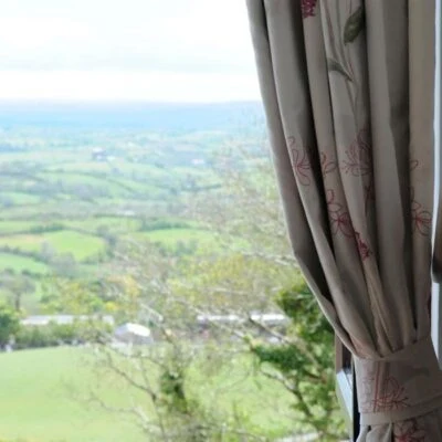 Golden Hill Guesthouse - Image 11