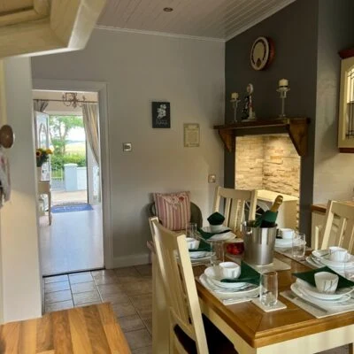 The Myles’ Cottage - kitchen and dining area